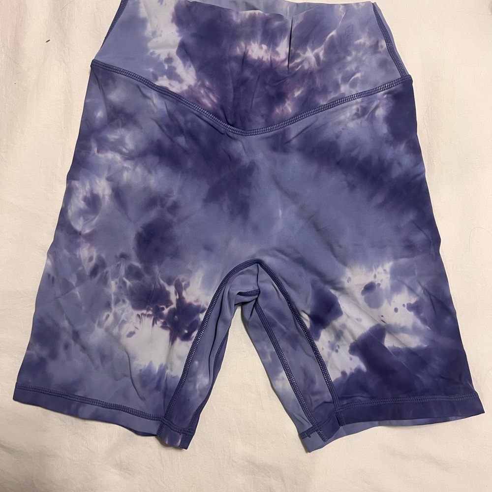 Vibrant Purple Tie-Dye Women's Bike Shorts